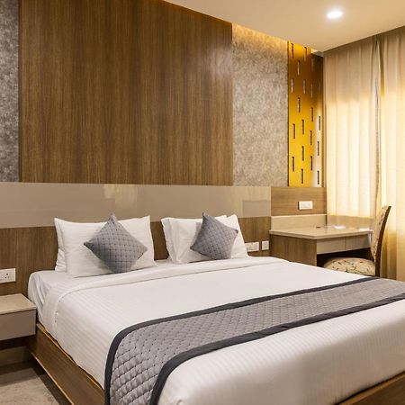 Hotel Rathna Residency à Erode Extérieur photo