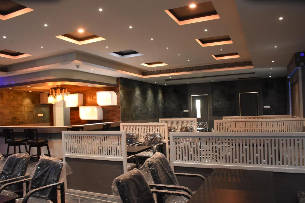 Hotel Rathna Residency à Erode Extérieur photo