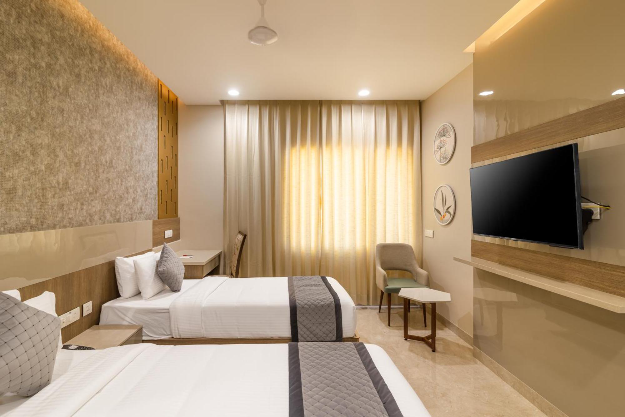 Hotel Rathna Residency à Erode Extérieur photo